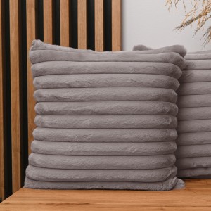 Dekorační povlak na polštář 45x45 cm v barvě holubí šedá z imitace kožíšku s prošíváním