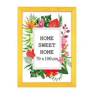 Dřevěný fotorámeček v žluté barvě o rozměru 70×100 cm