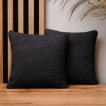 Dekorační povlak na polštář 30x30 cm v černé barvě z texturované žinylkové látky