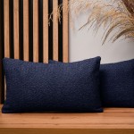 Dekorační povlak na polštář 30x50 cm z tmavě modré žinylkové tkaniny s texturou