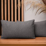 Dekorační povlak na polštář 30x50 cm ze žinylkové tkaniny s grafitovou texturou