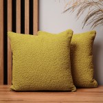 Dekorační povlak na polštář 40x40 cm ve žluté barvě z texturované žinylkové látky