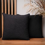 Dekorační povlak na polštář 45x45 cm z černé strukturované žinylkové tkaniny