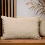 Dekorační povlak na polštář 40x60 cm z imitace kožešiny v pískové barvě