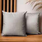 Dekorační povlak na polštář 40x40 cm ze světle šedé velurové tkaniny