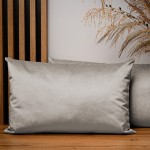 Dekorační povlak na polštář 40x60 cm ze světle šedé velurové tkaniny