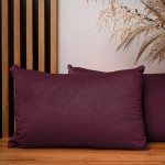 Dekorační povlak na polštář 40x60 cm z tmavě červené velurové látky