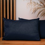 Dekorační povlak na polštář 40x60 cm z tmavě modré velurové tkaniny