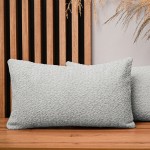 Dekorační povlak na polštář 40x80 cm ze světle šedé strukturované žinylkové tkaniny