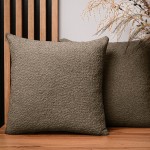 Dekorační povlak na polštář 50x50 cm z hnědé strukturované žinylkové látky