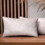 Dekorační povlak na polštář 30x50 cm z pudrově růžové velurové látky s texturou „kapek“