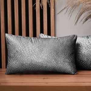 Dekorační povlak na polštář 30x50 cm z šedé velurové tkaniny s texturou „kapek“