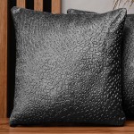 Dekorační povlak na polštář 60x60 cm z šedé velurové tkaniny s texturou "kapek"
