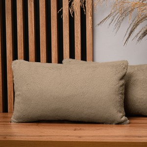 Dekorační povlak na polštář 30x50 cm ve světle hnědé barvě v imitaci kožešiny