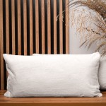 Dekorační povlak na polštář 40x80 cm ve světle šedé barvě v imitaci kožešiny