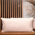 Dekorační povlak na polštář 40x80 cm ve světle růžové barvě s imitací kožešiny