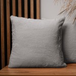 Dekorační povlak na polštář 50x50 cm v šedé barvě s imitací kožešiny