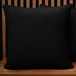 Dekorační povlak na polštář 60x60 cm v černé barvě v imitaci kožešiny